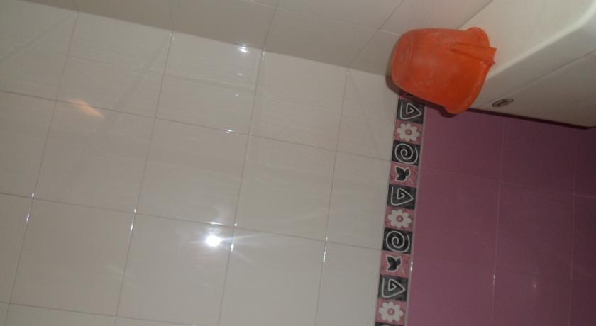 Hotel Dudawat Ahmedabad Rum bild